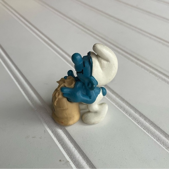 The Smurfs Miller Smurf w/ Wheat Sack Grain Mill Peyo Vintage Display Figurine - Picture 5 of 11